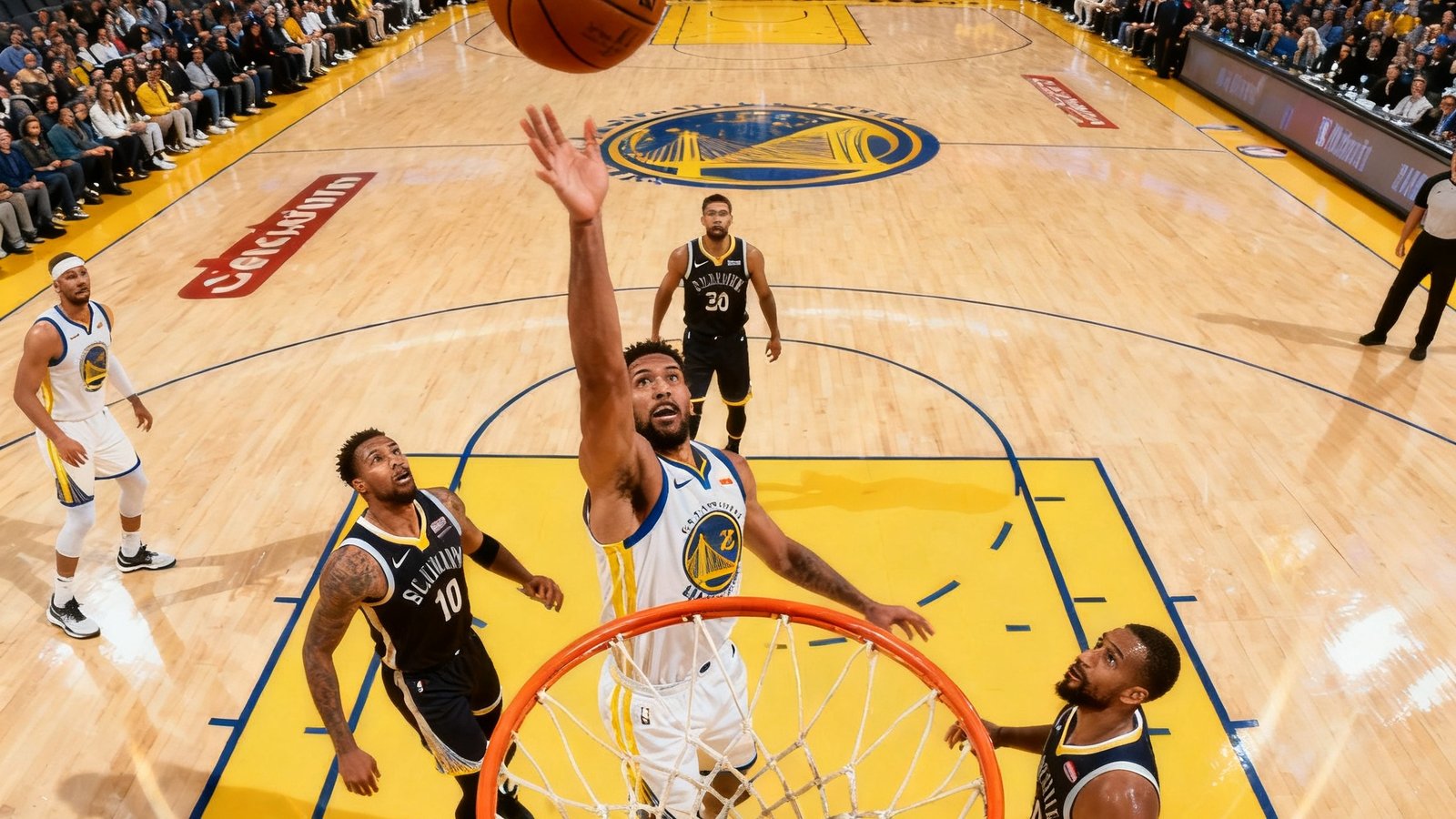 NBA比赛直播画面，篮球飞向篮筐的瞬间，球员跃起防守